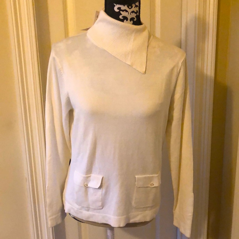 Sweater Ivory Turtleneck
